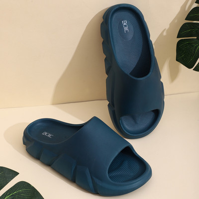 Hygear Men Flip Flops(Blue , 6)