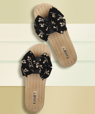 Cassiey Women Slippers(Black , 6)
