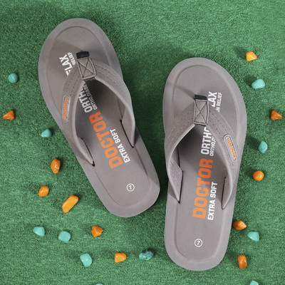 DOCTOR EXTRA SOFT Men Men's Stylish Ortho Care Relax Slipper Orthopedic Diabetic Soft Doctor Dr House Flip Flops(Grey , 7)