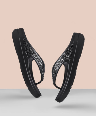 CROCS Women Women's Crocs Sloane Glitter Wedge Flip Flops(Black , 6 UK/India)