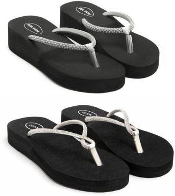 ROKVOK Women Flip Flops(Black, White , 4)