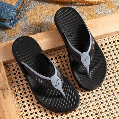 FLITE Men Slippers(Black , 9)