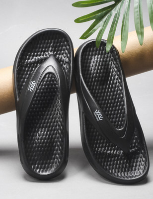 Wave Walker Men Flip Flops(Black , 7)