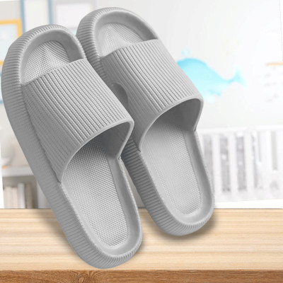 Dee Rook Men Slides(Grey , 6)