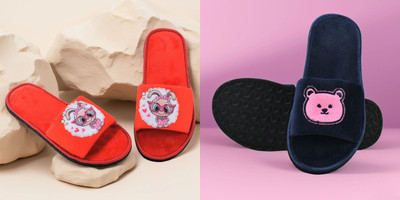 Y key Women Flip Flops(Navy, Red , 6)