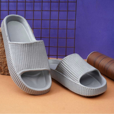 Dee Rook Men Slides(Grey , 6)