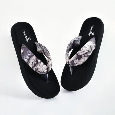 Time Jump Women Flip Flops(Black , 5)