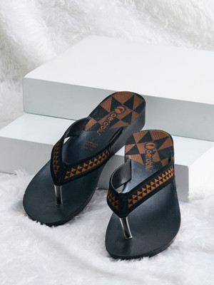 Aeroblu Women Slippers(Black , 3)