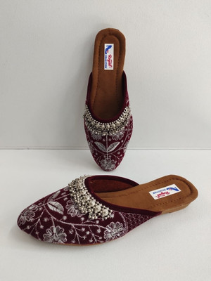 Nisa Craft Women Flip Flops(Maroon , 8)