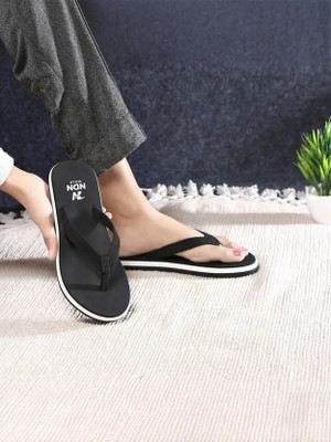 ndn walk Women Flip Flops(Black , 6)