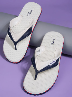 action Men Slippers(White , 6)