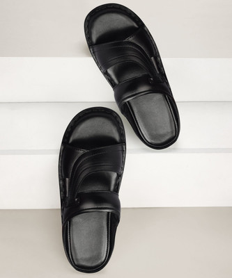 La Monada Men Slippers(Black , 8)