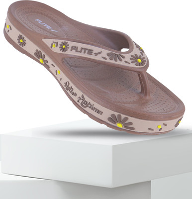 FLITE Women Slippers(Brown , 4)