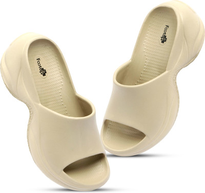 Footup Women Flip Flops(Beige , 8)