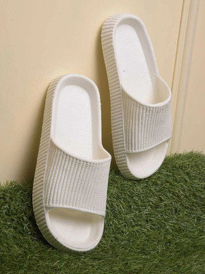 LILVYSOLE Men Flip Flops(White , 7)