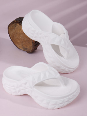 Roadster Women Flip Flops(White , 6)