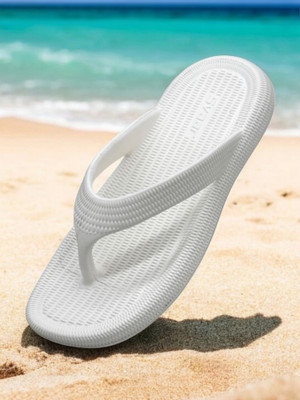 Svaar Women Slippers(White , 6)