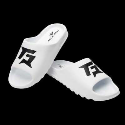 M7 By Metronaut Men Slides(White , 10)