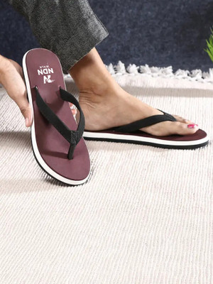 ndn walk Women Flip Flops(Maroon , 6)