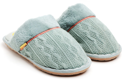 RICHMEN Women Slides(Green , 4)