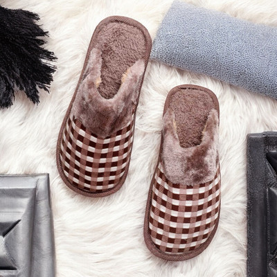 WOLVESDEN Women Slippers(Brown , 9)