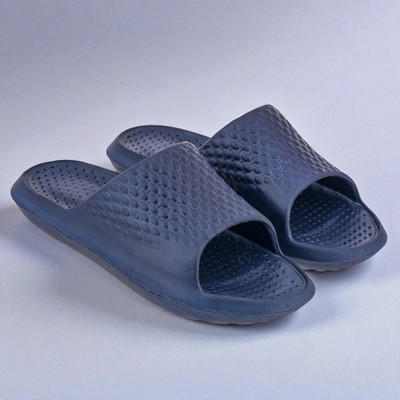 LUXURIOUS DESIGN Men Slippers(Multicolor , 9)