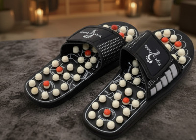 Vornexa Men Slides(Black , 7)