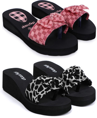 Bizwiz Women Slippers(Pink, Black , 7)