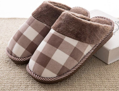 WOLVESDEN Women Slides(Brown , 10)