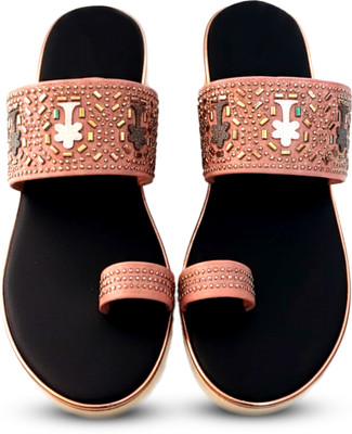 GIexport Women Flip Flops(Black, Gold , 7)