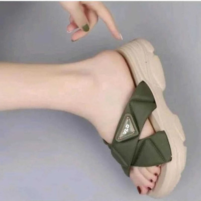 VLD Women Womens Comfortable Trendy Cross Patta Slippers Slippers(Green , 5)