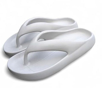 Traqon Men Slippers(White , 7)