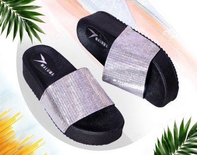 maluma Women Slides(Black , 8)