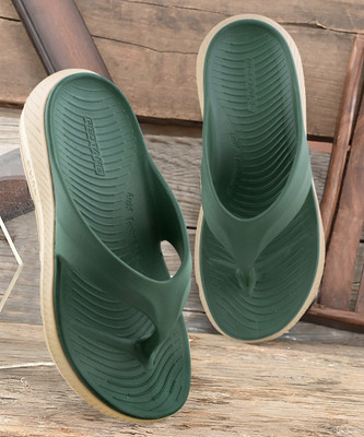 RED TAPE Men Flip Flops(Green , 10)