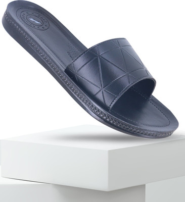 FLITE Women Slides(Black, Black , 4)