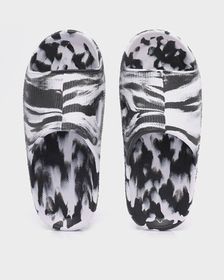 Axter Men Slides(White, Black , 7)