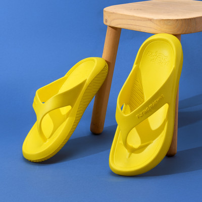 FLYING MACHINE Men Flip Flops(Yellow , 10)