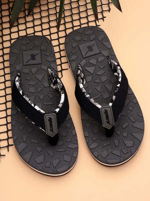 Sparx Men Slippers(Grey, Black , 8)