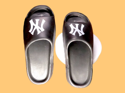 M7 By Metronaut Men Slides(Black , 8)
