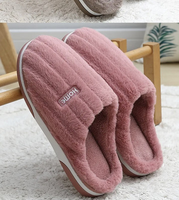 WOLVESDEN Women Slippers(Maroon , 8)