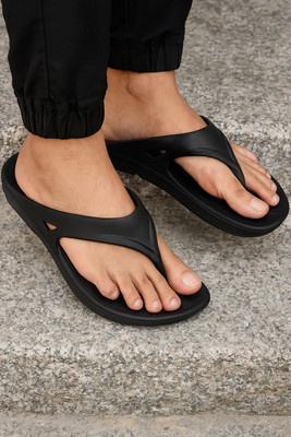 Feel alive Men Slides(Black , 9)