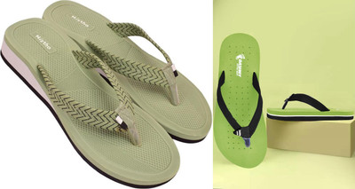 DASHNY Women Flip Flops(Green , 6)
