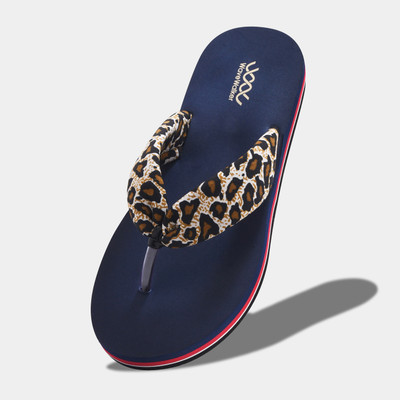 Wave Walker Women Flip Flops(Navy , 6)