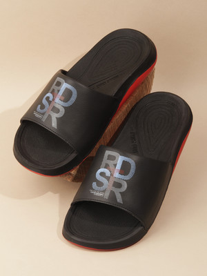 Roadster Men Flip Flops(Black, Red , 10)