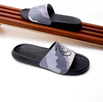 Foot Print Men Slides(Multicolor , 9)