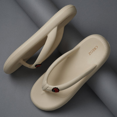 Free Kicks Women Slippers(Off White , 7)