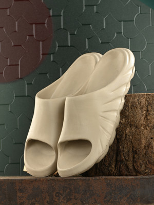 Afrojack Men Slides(Beige , 7)
