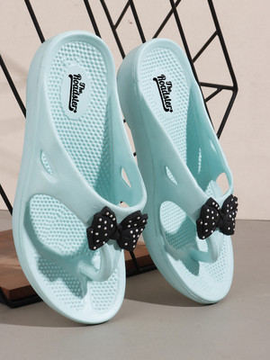 Roadster Women Slippers(Green , 8)