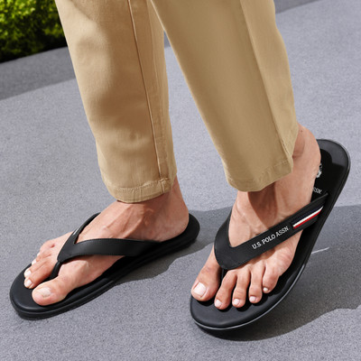 U.S. POLO ASSN. Men Flip Flops(Black , 8)