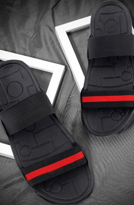 G WALK Men Slides(Black , 7)